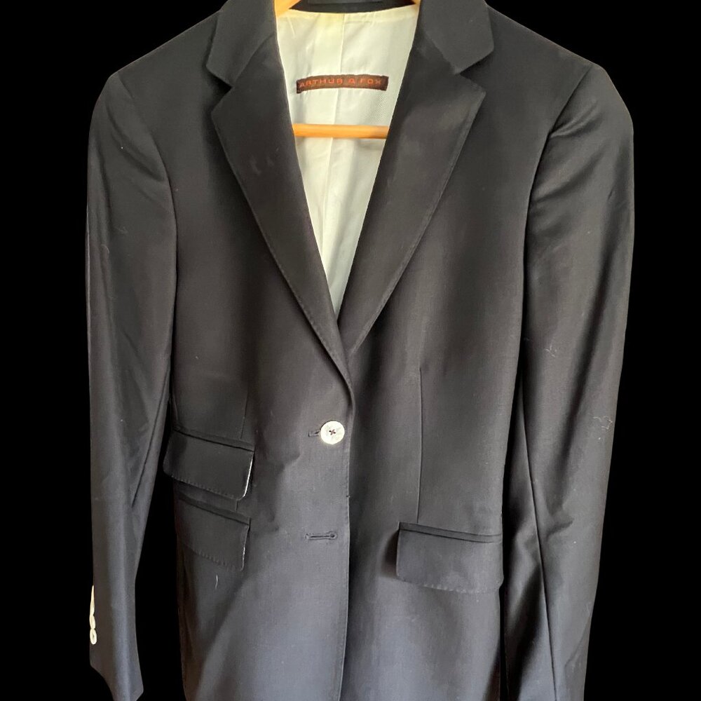 Excellent Condition Loro Piana Classic Navy Blazer